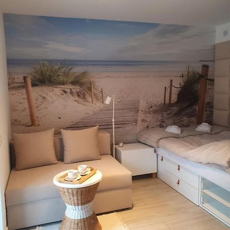 Apartament Beige Z Ogrodkiem Дзивновек Екстериор снимка