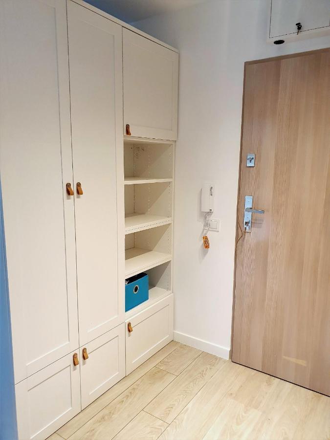 Apartament Beige Z Ogrodkiem Дзивновек Екстериор снимка