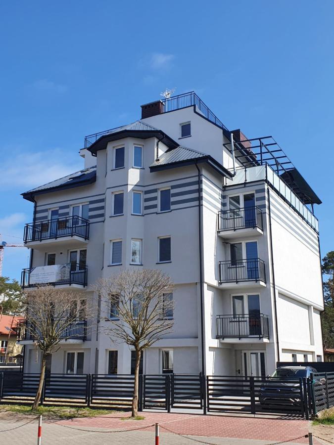 Apartament Beige Z Ogrodkiem Дзивновек Екстериор снимка