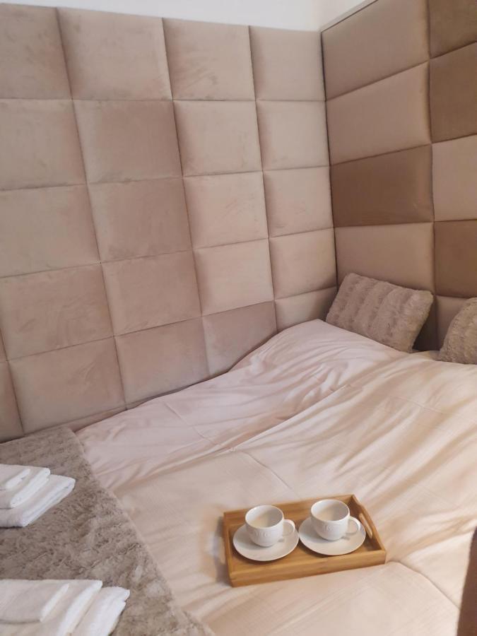 Apartament Beige Z Ogrodkiem Дзивновек Екстериор снимка
